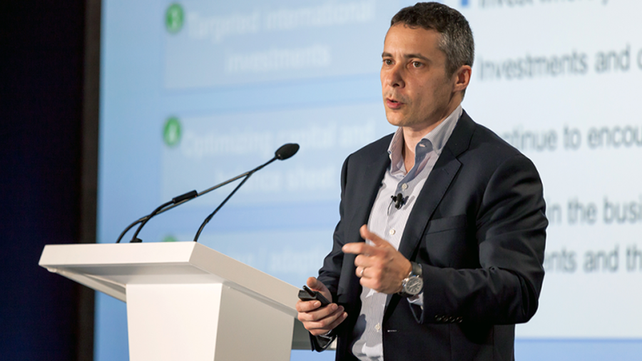 Читать Топ-менеджер JPMorgan: «Клиентский спрос на криптовалюты сильно упал» Топ-менеджер JPMorgan: «Клиентский спрос на криптовалюты сильно упал» 0