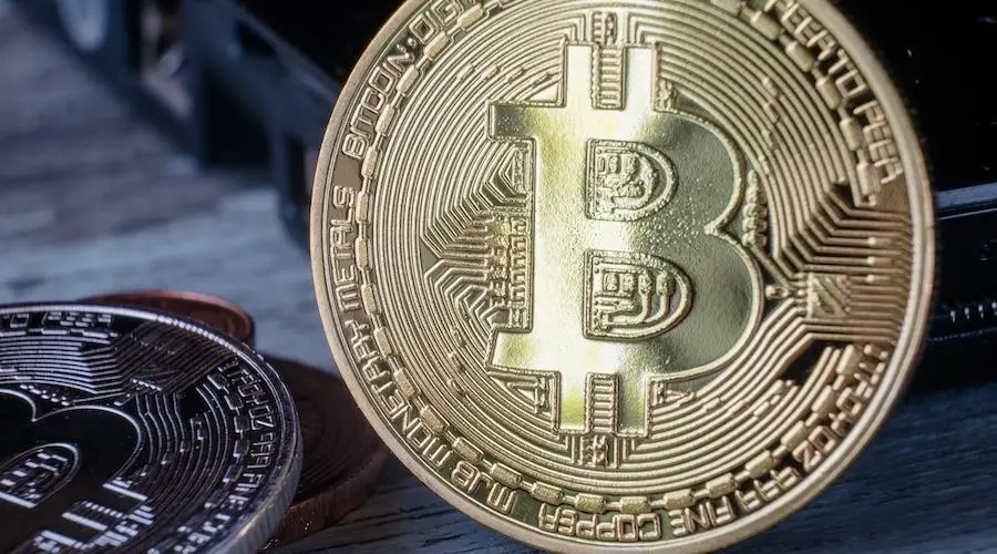 Читать Падение сложности добычи биткоина стало самым глубоким за несколько месяцев Падение сложности добычи биткоина стало самым глубоким за несколько месяцев0